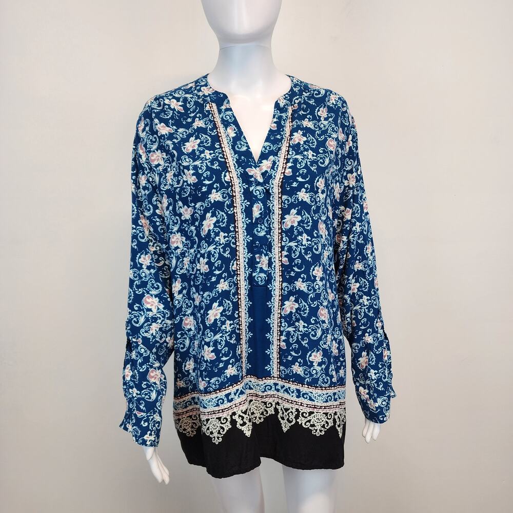 Cato Womens Paisley Tunic Blouse Size 18/20W Blue Rayon Long Sleeve Beach Boho